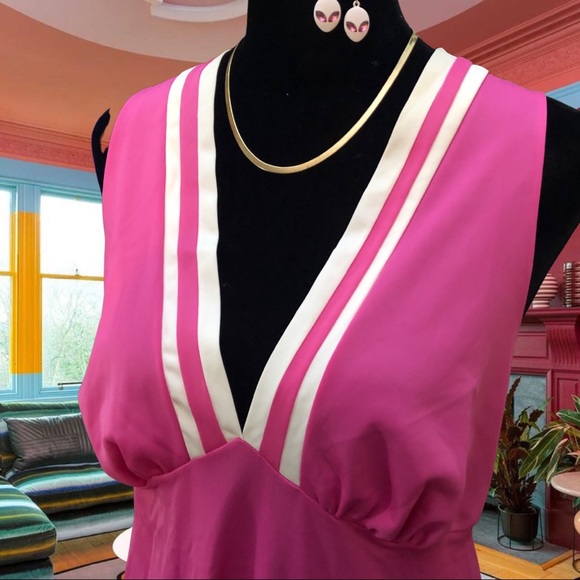 70s Vanity Fair pink house dress - Picture 2 of 4
